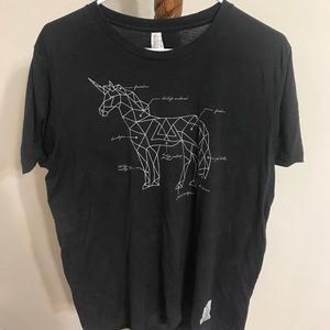 Grey unicorn tee shirt